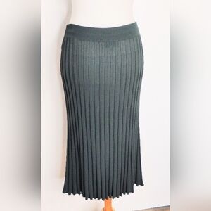 DARK GREEN JONES NEW YORK COLLECTION RIBBED KNIT SKIRT